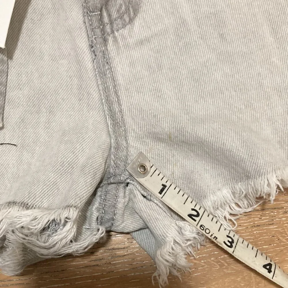 Kancan hi rise shorts with raw hem size small new with tags